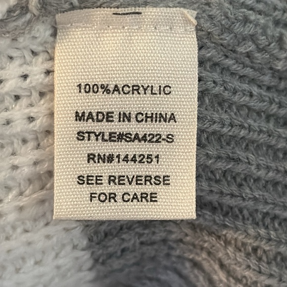 Moon&Madison Color Block Knit Oversized Sweater V Neck Fringe Rough Edges Medium - Picture 8 of 9